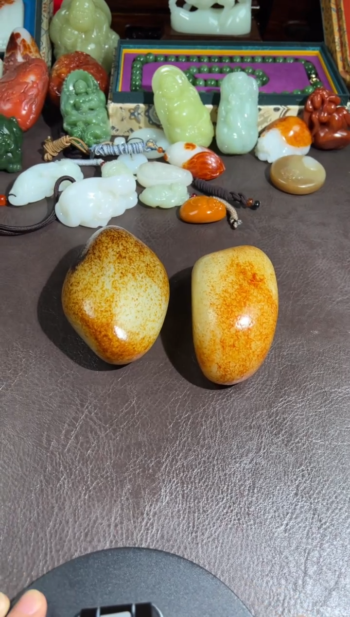 未镶嵌和田玉把件冯**.和田玉