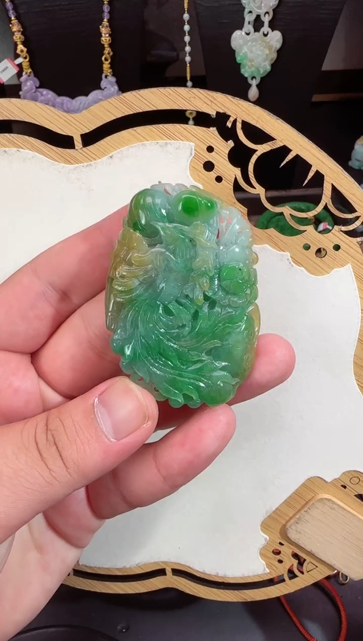 【闪购商品】翡翠颈饰未镶嵌拍照