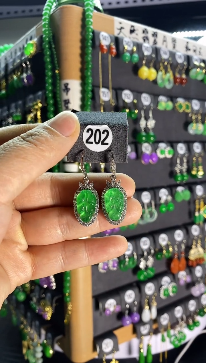 【闪购商品】翡翠颈饰银S925镶嵌202..