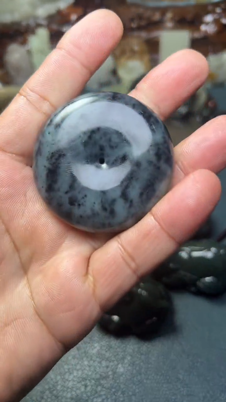 未镶嵌和田玉挂件-