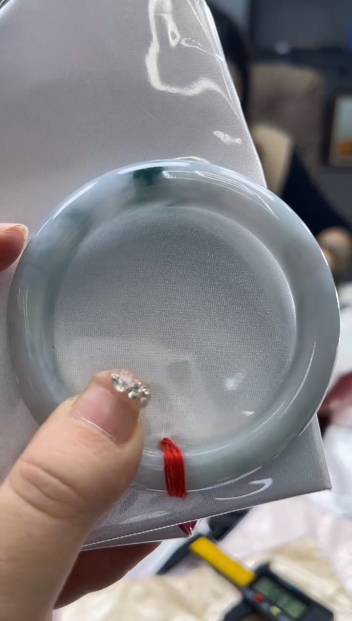 【闪购商品】翡翠手镯未镶嵌0381090227