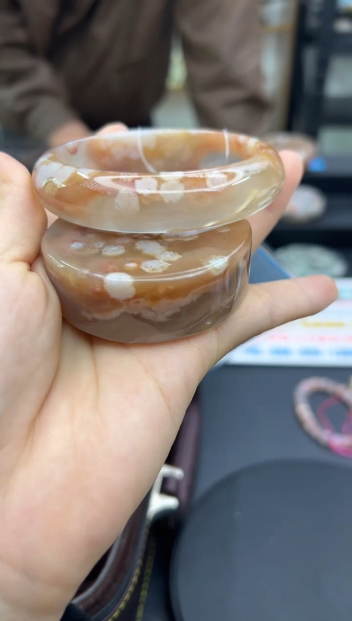 【闪购商品】石英质玉手镯未镶嵌C150(60圈赠送镯心)