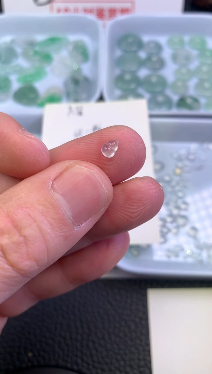 【闪购商品】定制翡翠未镶嵌葫芦002