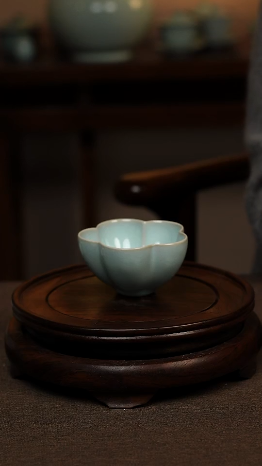 瓷片天青色梅花杯80ml微瑕不带礼盒