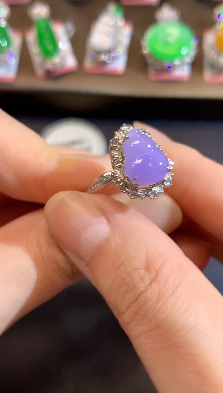 18K金镶嵌戒指翡翠A77 多样性发货一件  紫货有一定色差