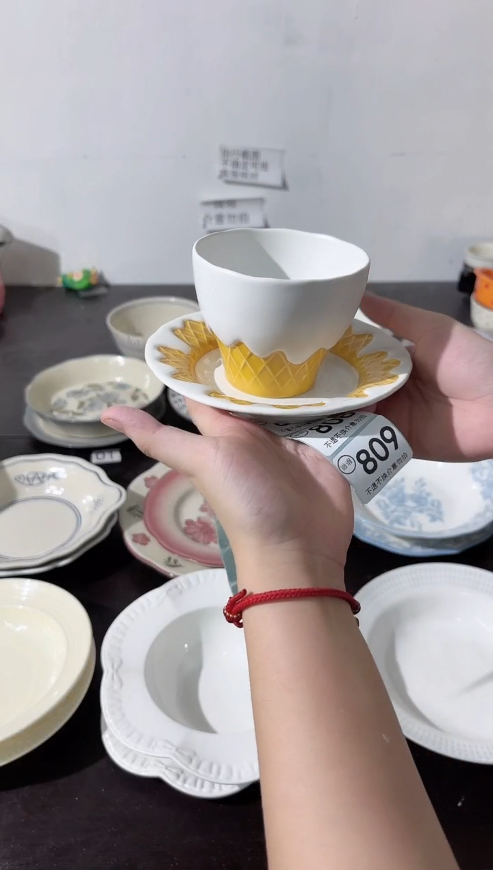 陶直播微瑕白巧杯碟*1