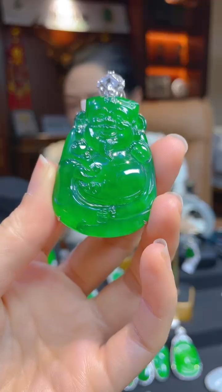 【闪购商品】翡翠颈饰18K金镶嵌119739天然A货翡翠行长吊坠