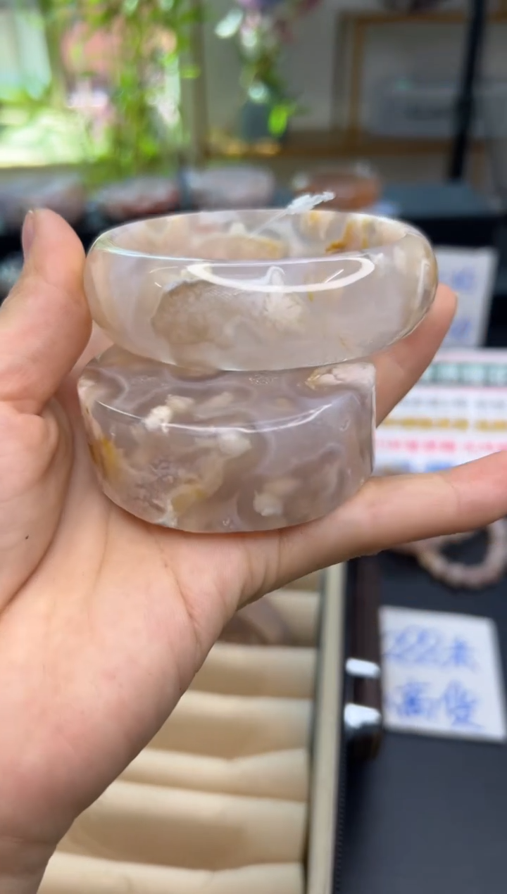 【闪购商品】石英质玉手镯未镶嵌A1592(60圈赠送镯心)