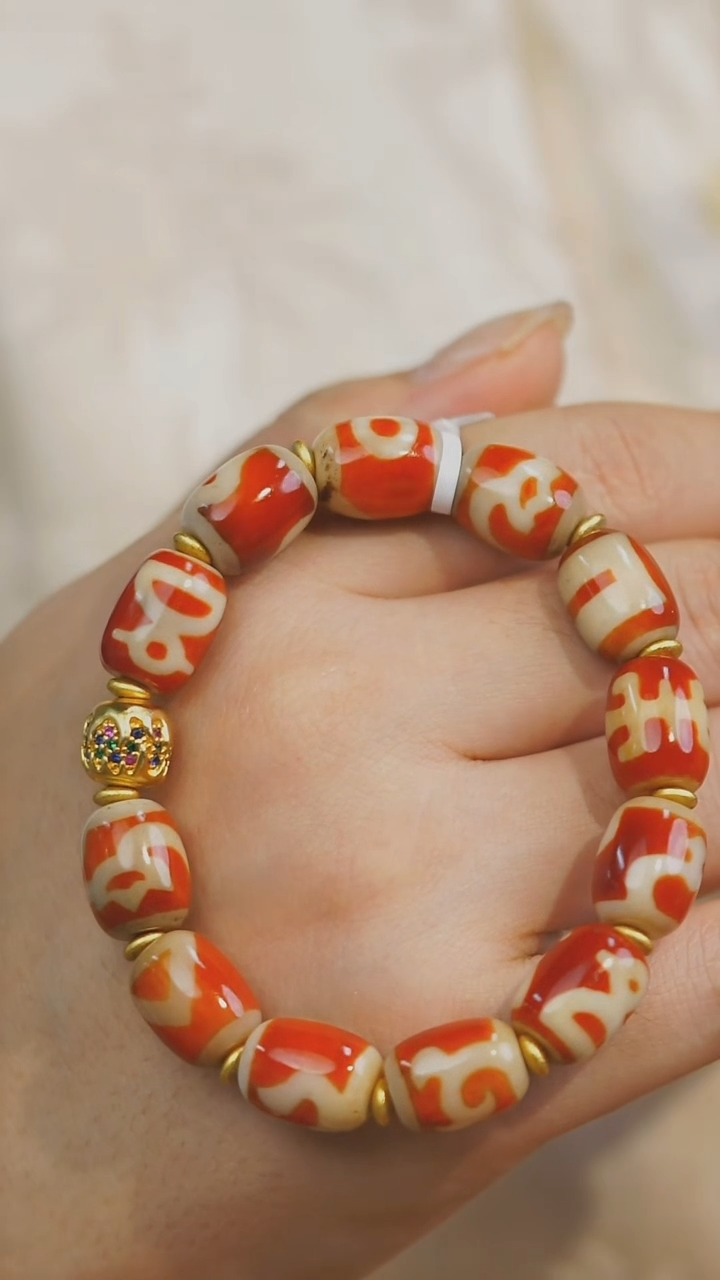 【闪购商品】玛瑙/玉髓手串未镶嵌多样性发其一