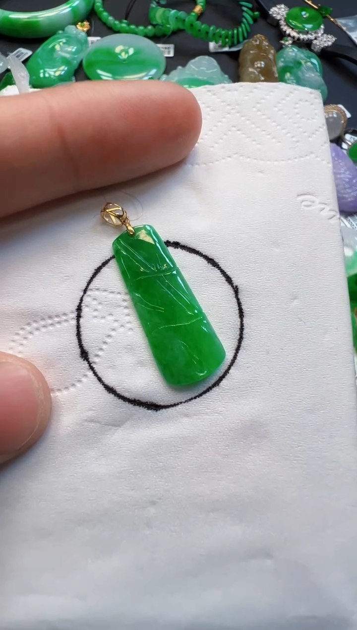 【闪购商品】定制翡翠18K金镶嵌580元