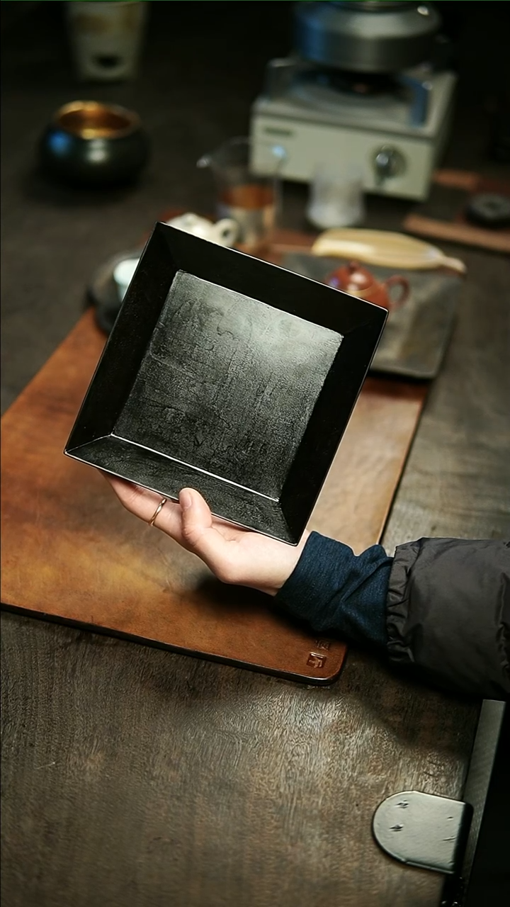 【闪购商品】西屋纸胎大漆小四方壶承