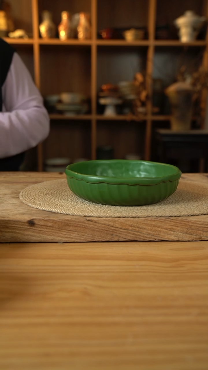 松石绿系列的8英寸手捏蛋糕盘1个