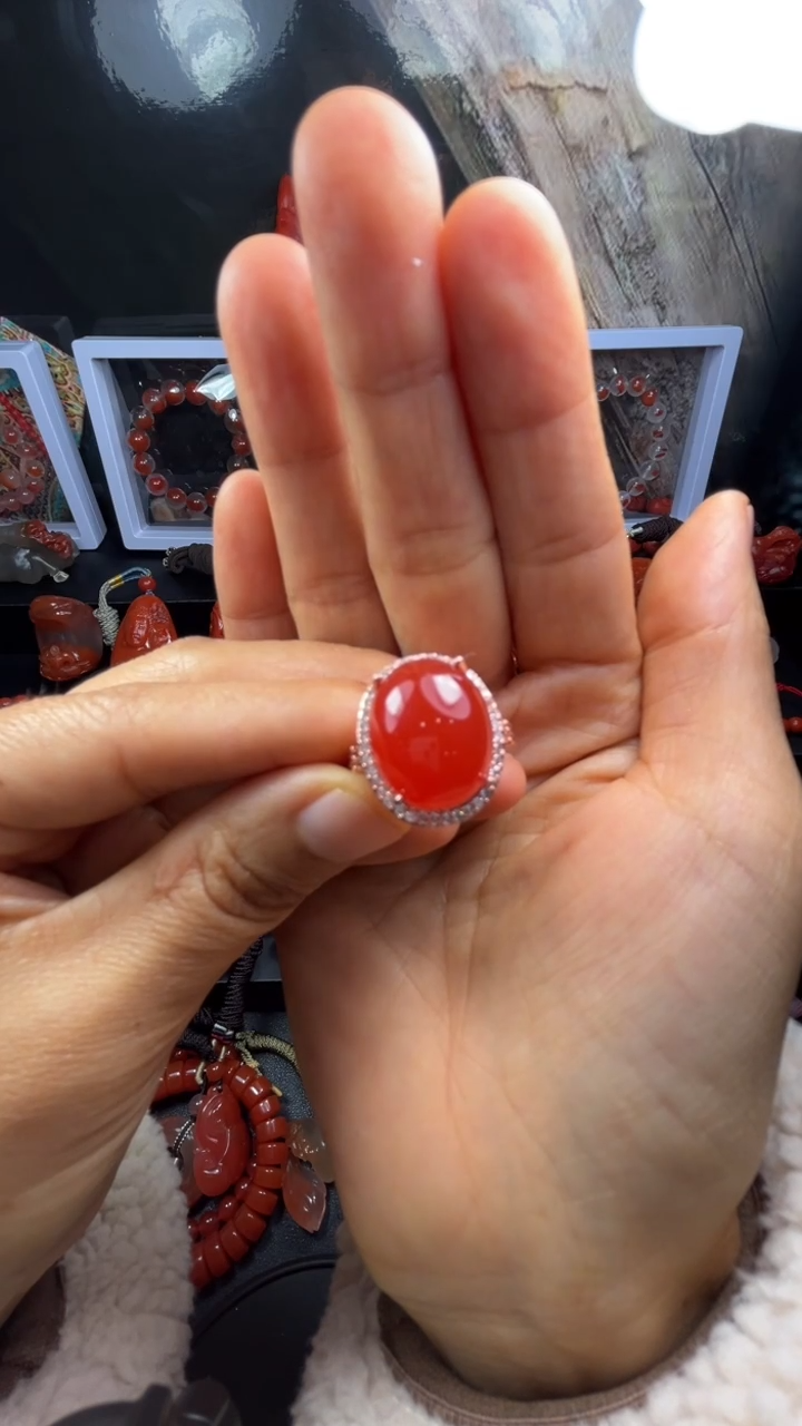 颈饰未镶嵌南红玛瑙@*姐南红戒指
