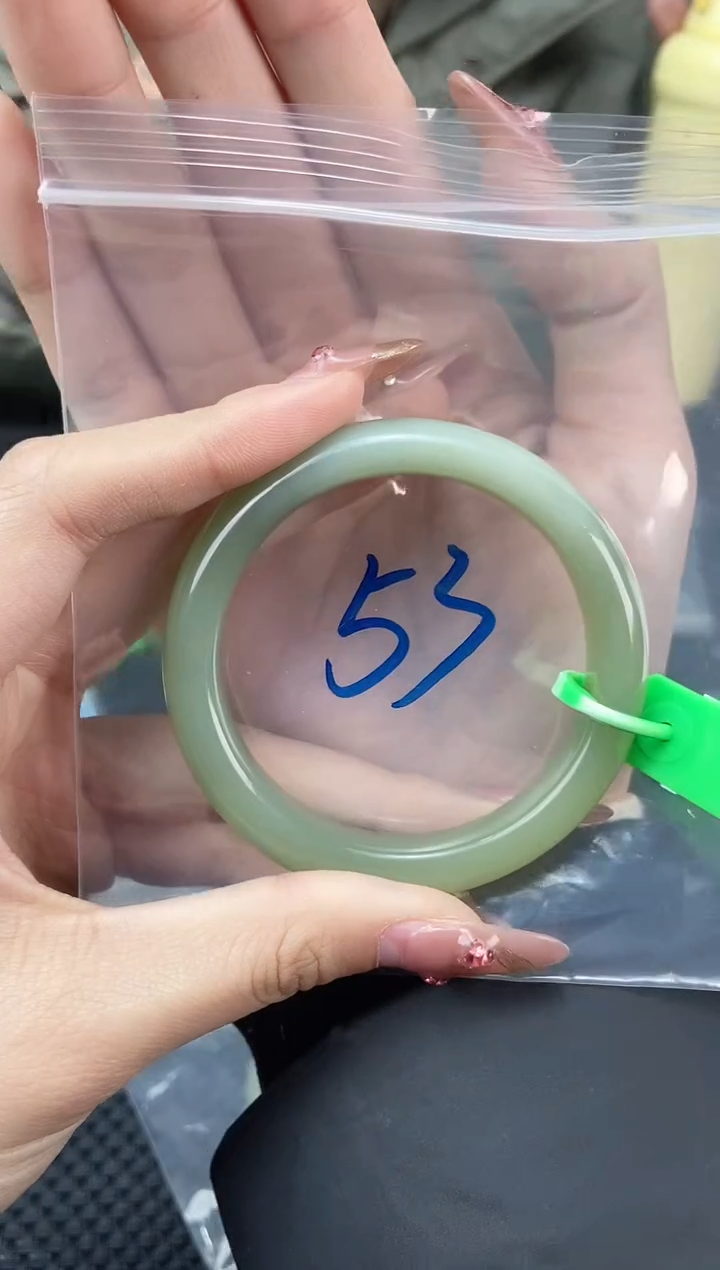 【闪购商品】和田玉手镯未镶嵌和田玉手镯