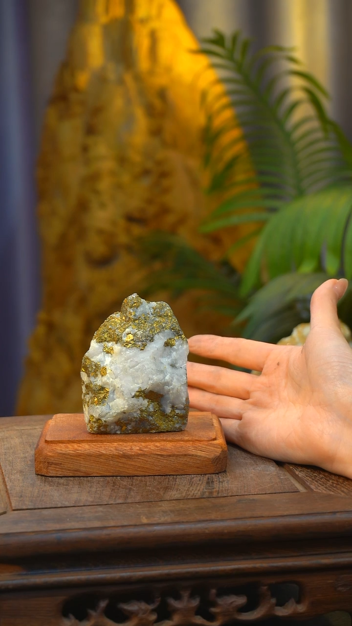 石材精品矿物晶体摆件