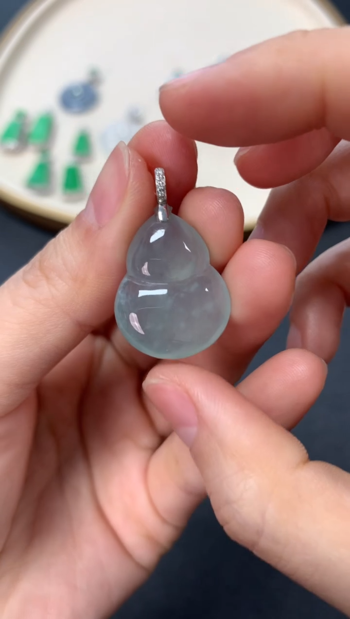 【闪购商品】翡翠吊坠(不含链)18K金镶嵌2980