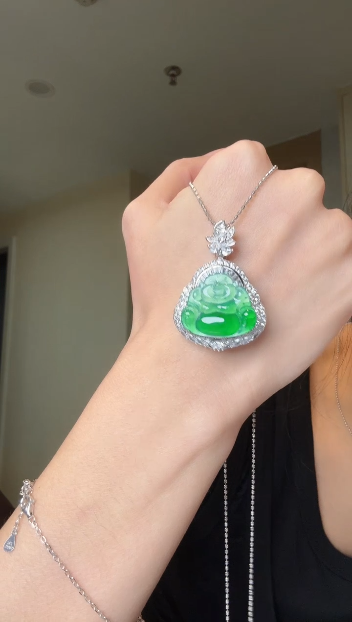 【闪购商品】翡翠吊坠(不含链)银S925镶嵌天然翡翠吊坠