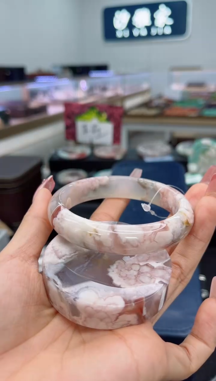 石英质玉手镯未镶嵌61圈口（赠品镯心）S96681