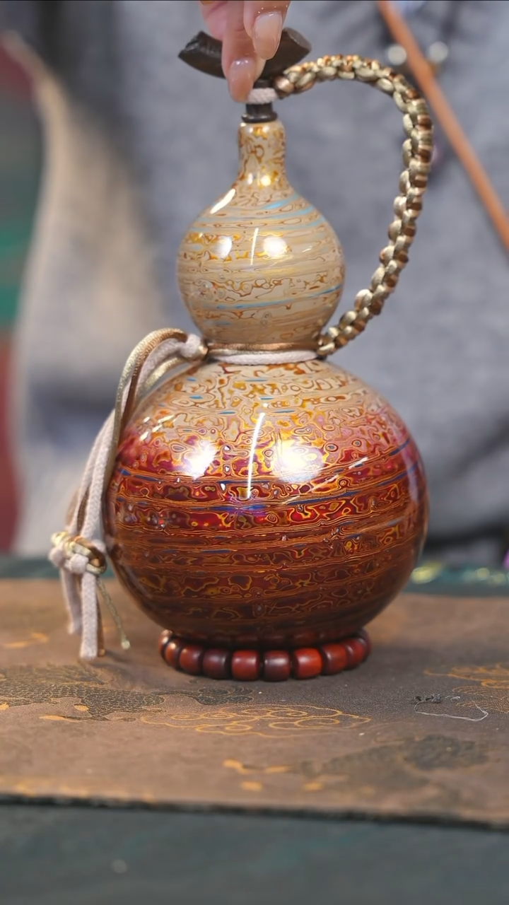 【闪购商品】RH262漆艺酒葫芦不包手串及旋转底座