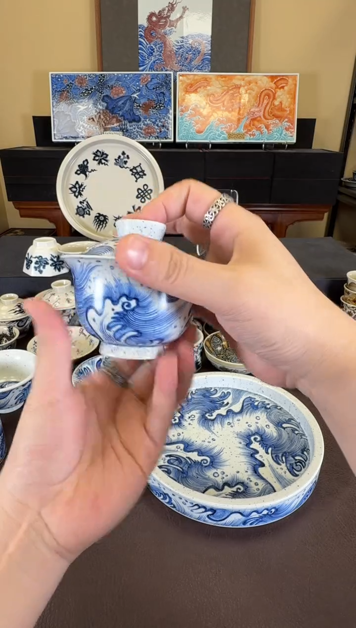 二号釉撒蓝海浪盖碗