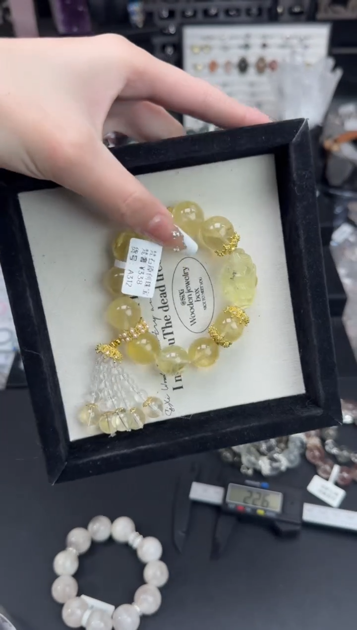 【闪购商品】水晶手链未镶嵌天然水晶 多样性发货