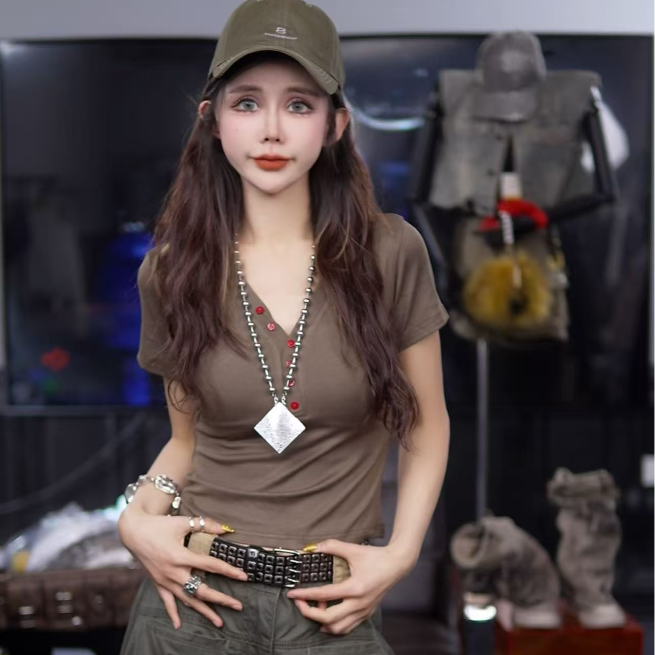 2025夏季新款排扣百搭小众设计感显瘦高腰纯欲纯色女百搭基础款