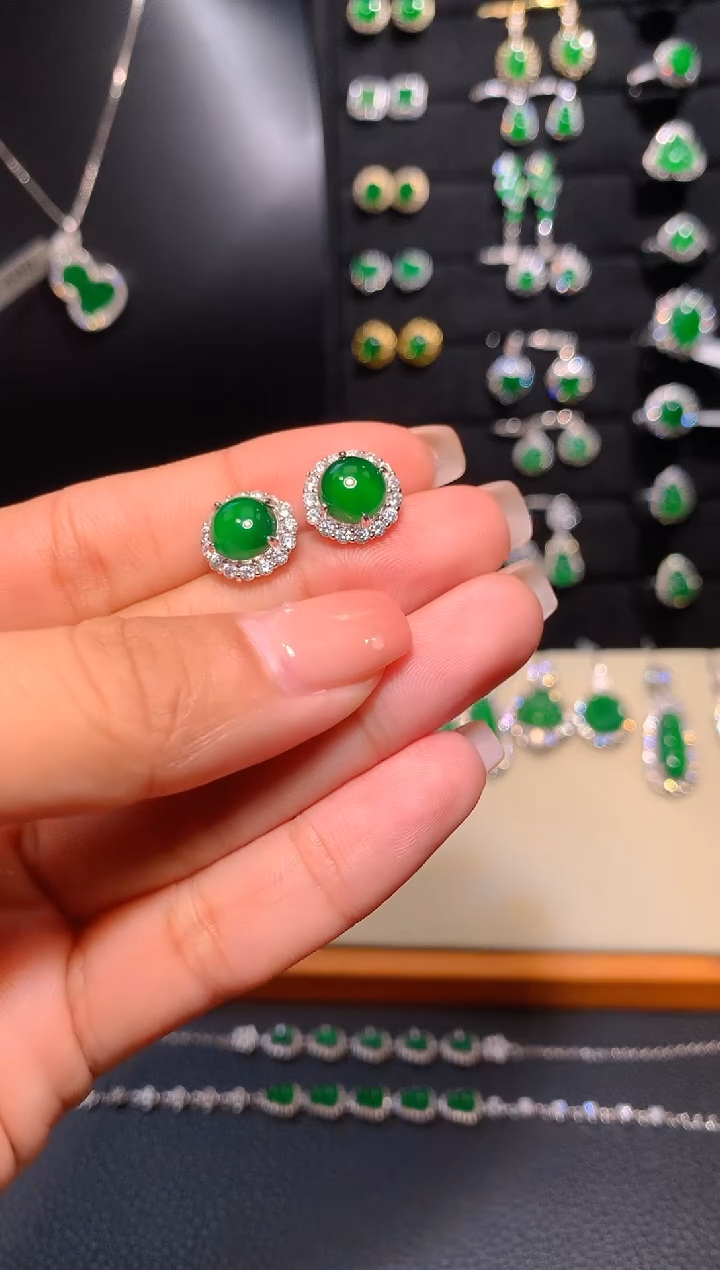 【闪购商品】翡翠耳饰银S925镶嵌耳钉