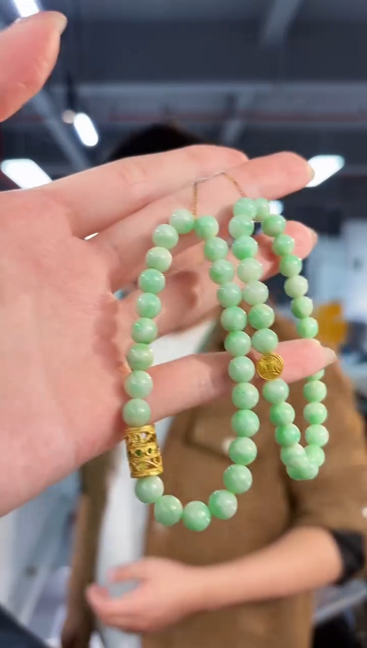 【闪购商品】翡翠手串未镶嵌缅料A货/多样性发货/一件