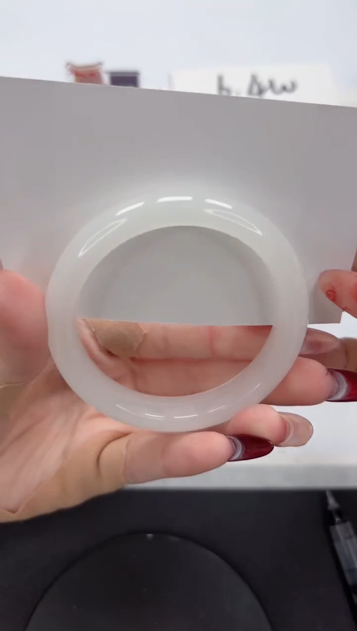 【闪购商品】石英质玉手镯未镶嵌A156-54.8