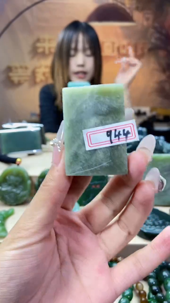 未镶嵌和田玉挂件1