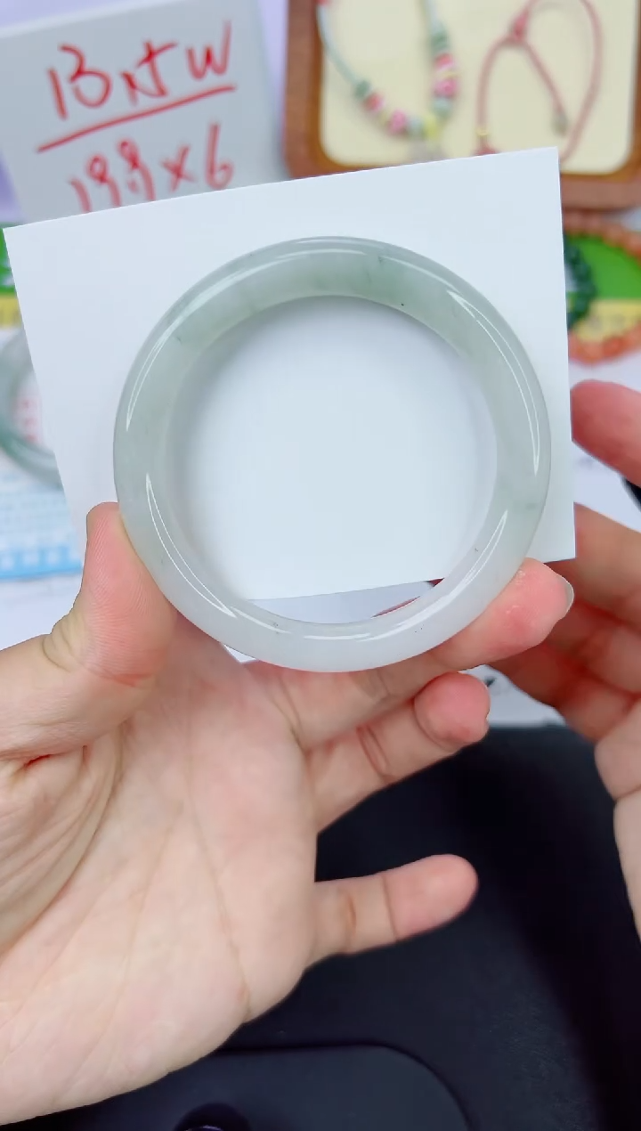 【闪购商品】石英质玉手镯未镶嵌214-56.6