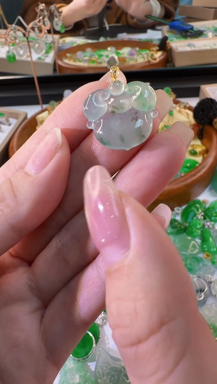 【闪购商品】翡翠18K金镶嵌颈饰缅甸翡翠A货挂件