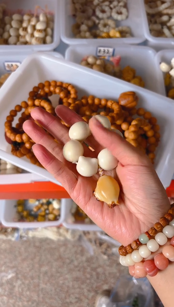 吊坠菩提根/象牙果白色猫猫头手捻