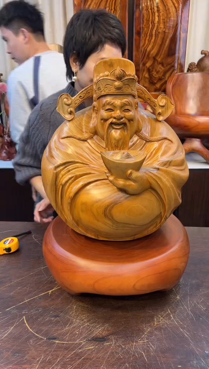 【闪购商品】香樟木创意财神摆件