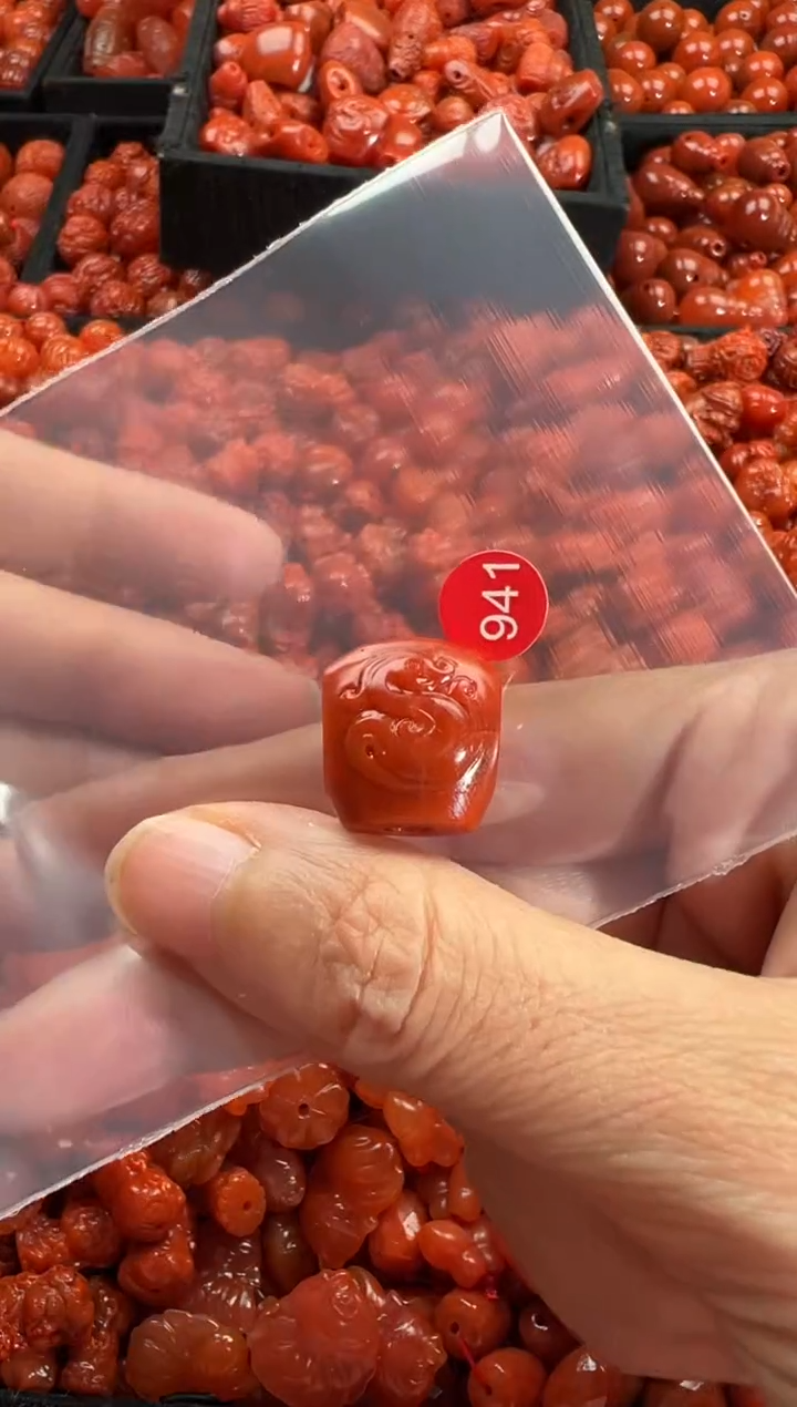 颈饰未镶嵌南红玛瑙1