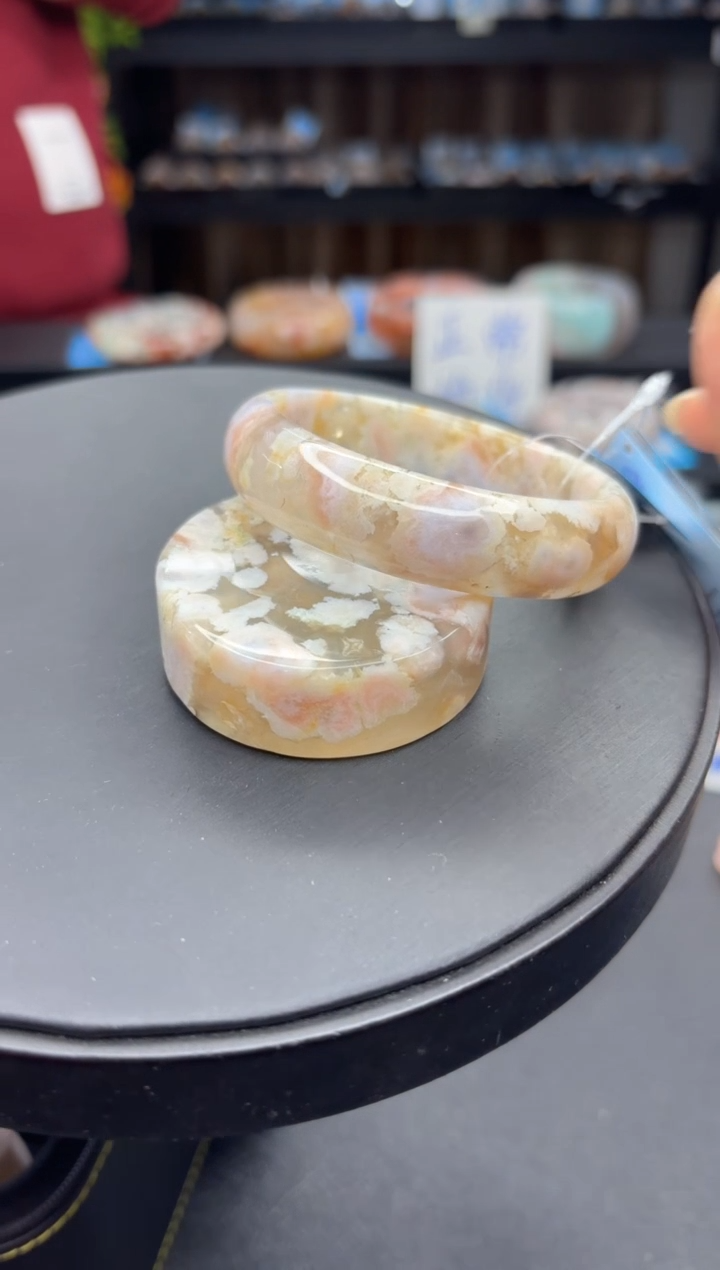 【闪购商品】石英质玉手镯未镶嵌2093（55圈赠送镯心）