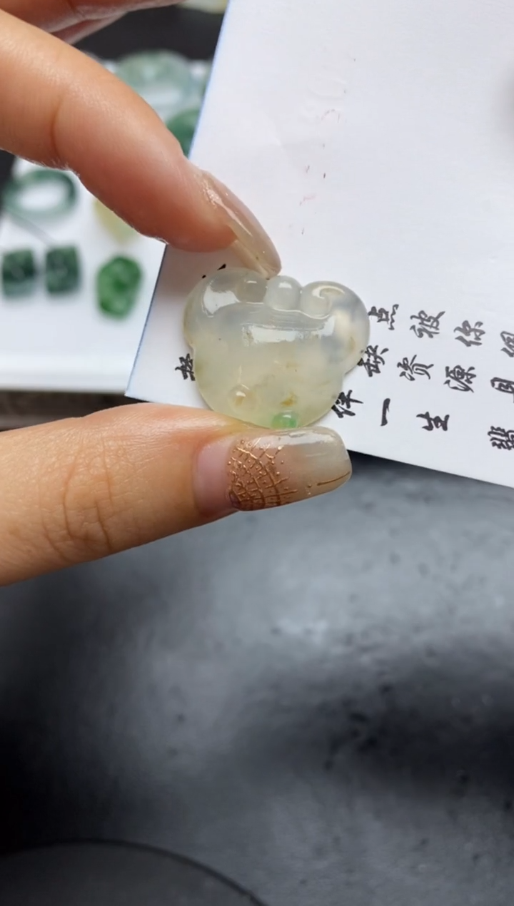 【闪购商品】定制翡翠未镶嵌翡翠毛货~