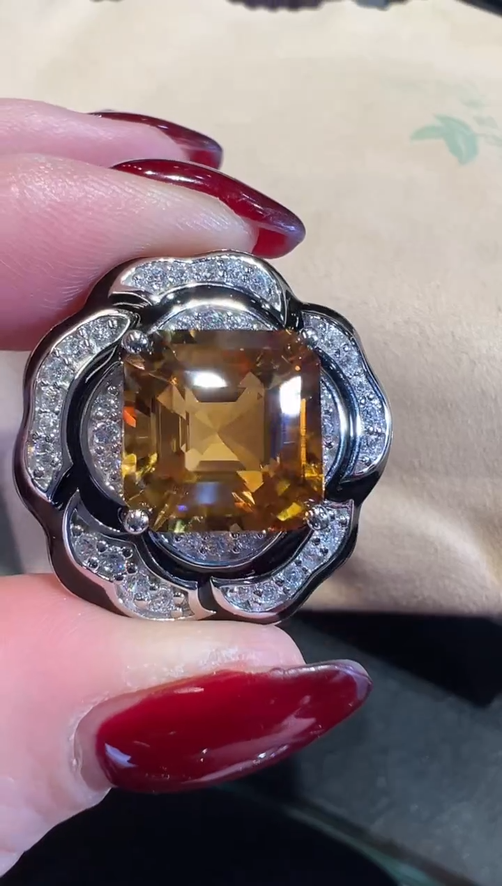 颈饰未镶嵌水晶水晶吊坠胸针