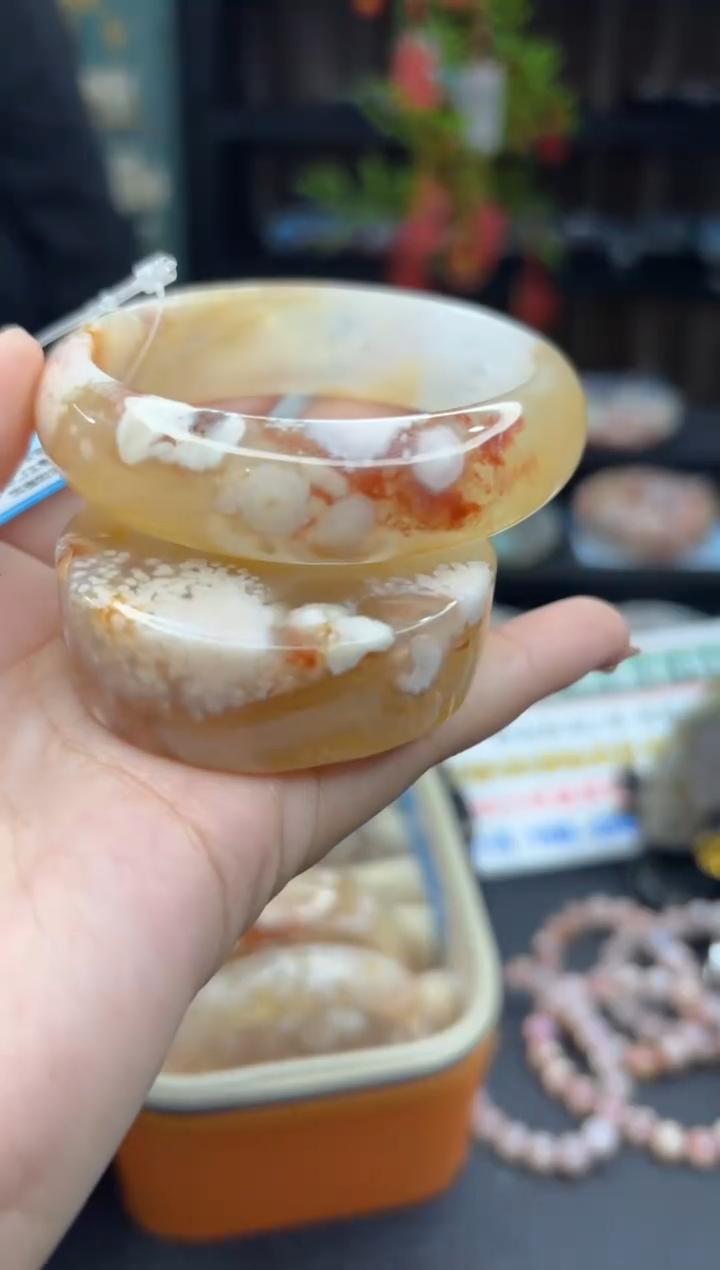 【闪购商品】石英质玉手镯未镶嵌697（57圈赠送镯心）