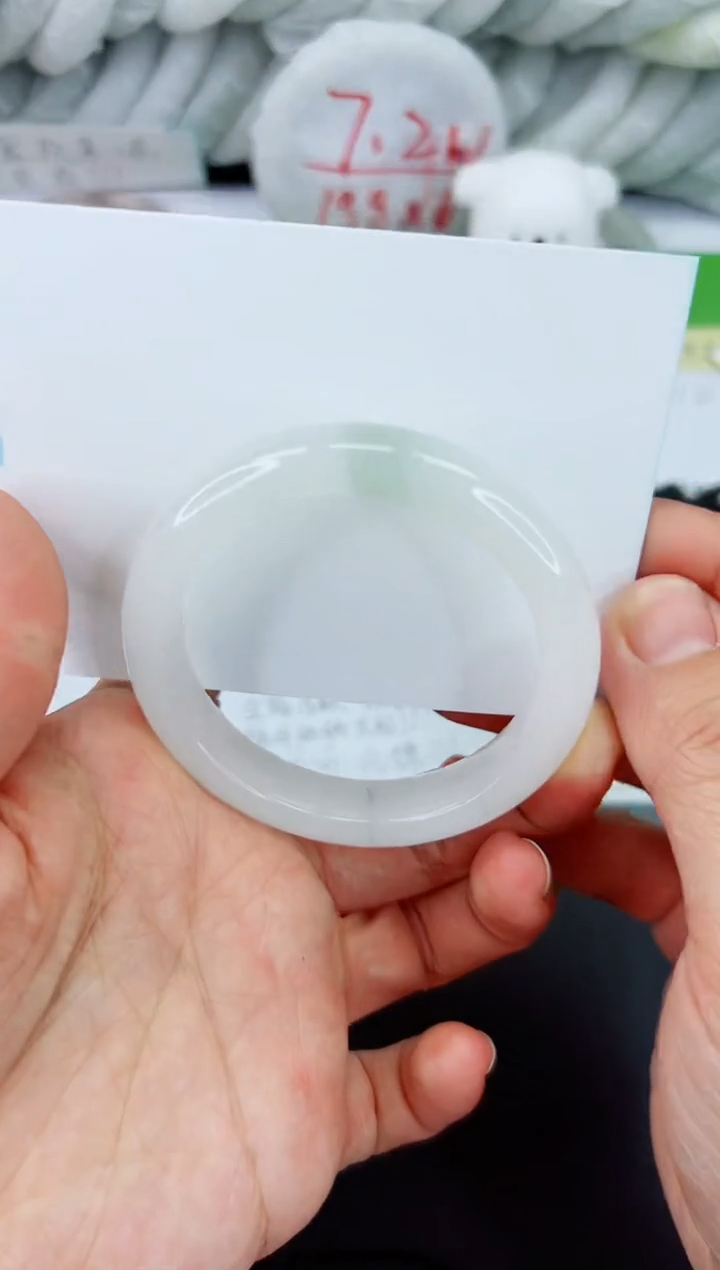 【闪购商品】石英质玉手镯未镶嵌407-51.9