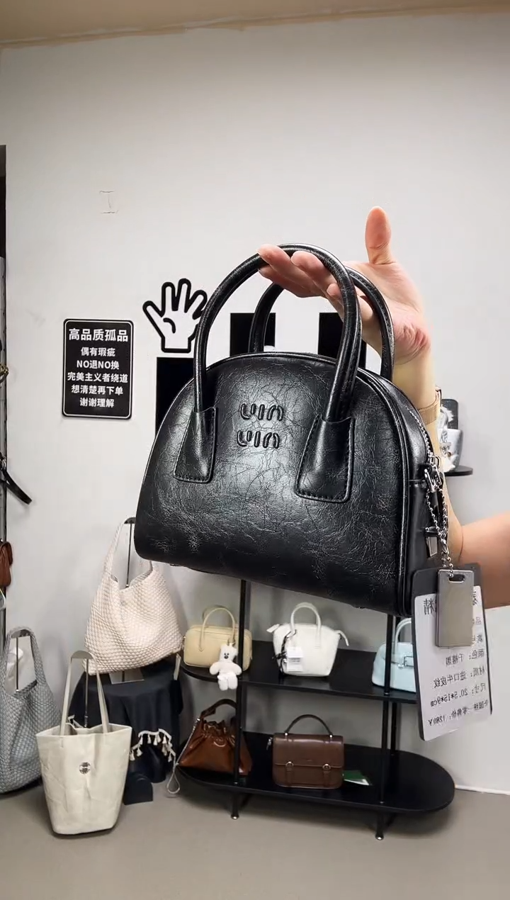 小牛皮（革）彩汐轻奢女包编号：96
