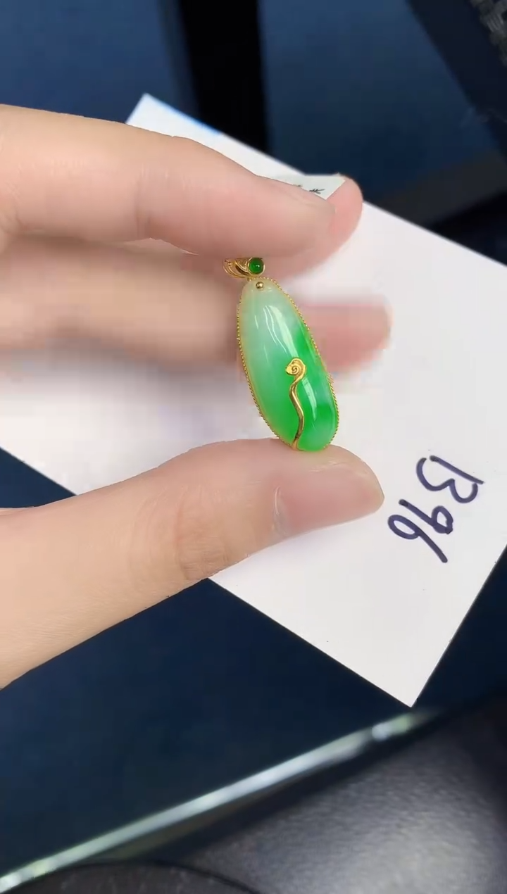 【闪购商品】翡翠18K金镶嵌颈饰000000000