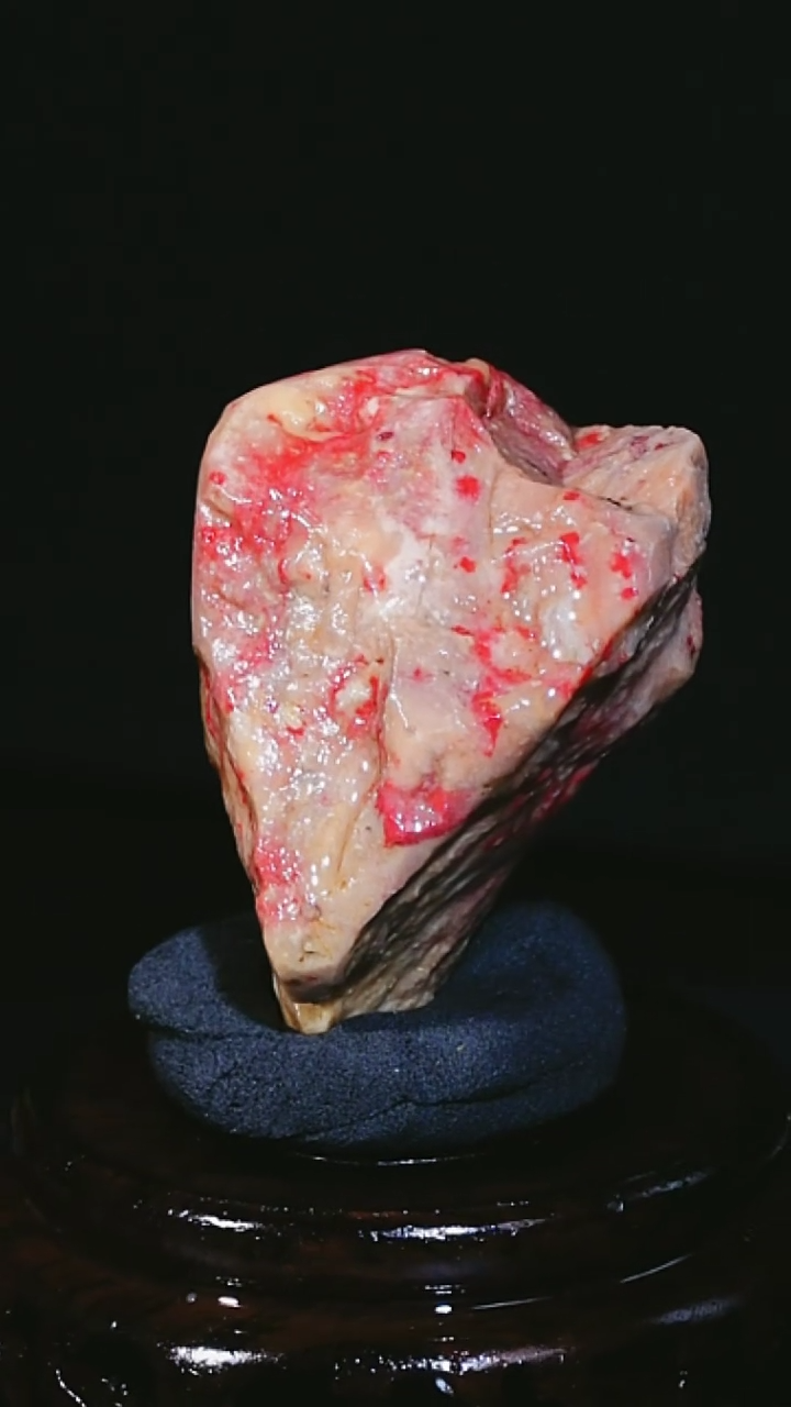 【闪购商品】老挝石昌化鸡血石