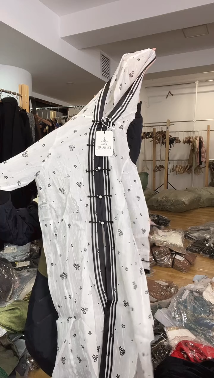 M码       90-105斤  长款防晒