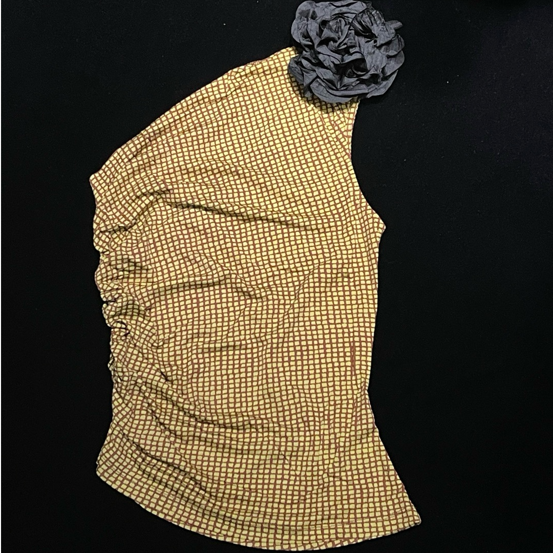 主播推荐-小众系列斜肩无袖格子上衣