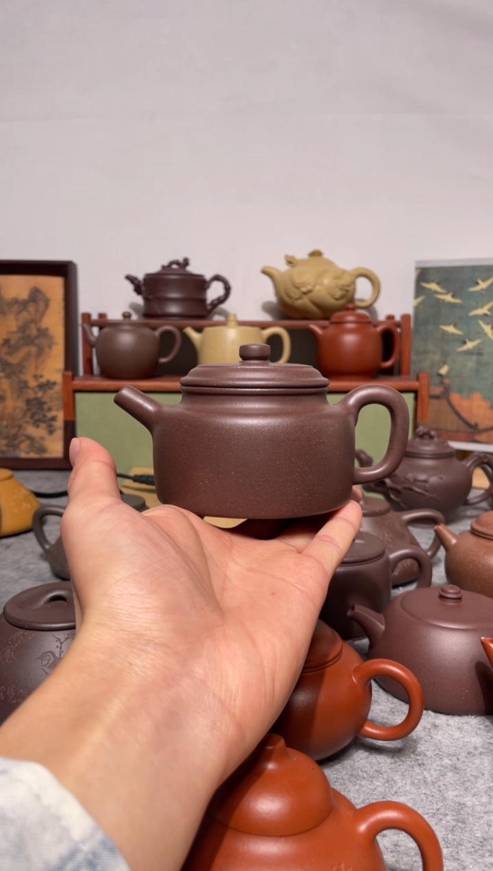 茶壶紫砂台西底板紫泥手工泥 大亨德钟200cc