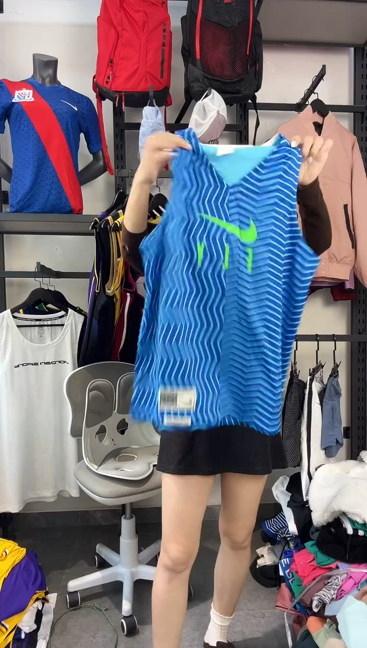 329编码 瑕疵款直播间过款为准 尺码M