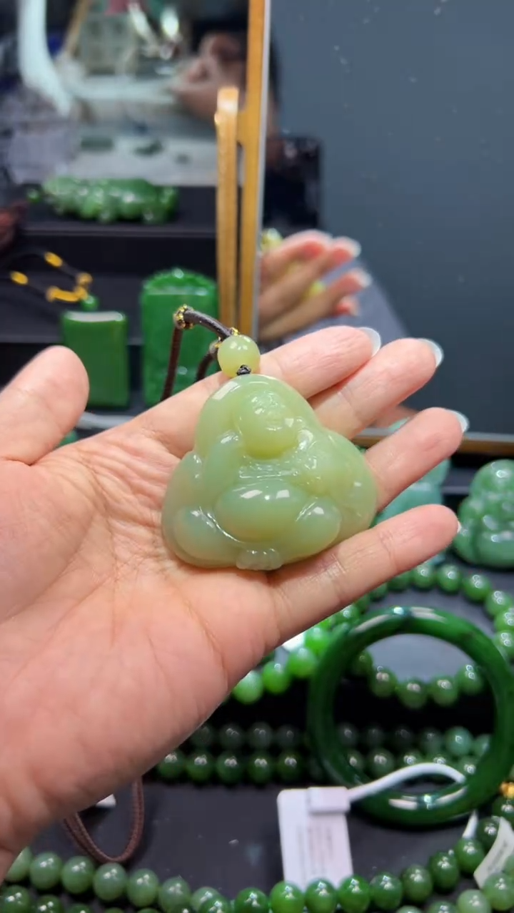 和田玉未镶嵌把件1