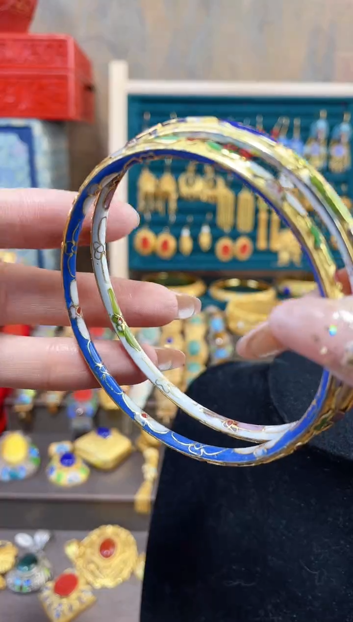【闪购商品】非遗景泰蓝金地细镯子一对蓝白色