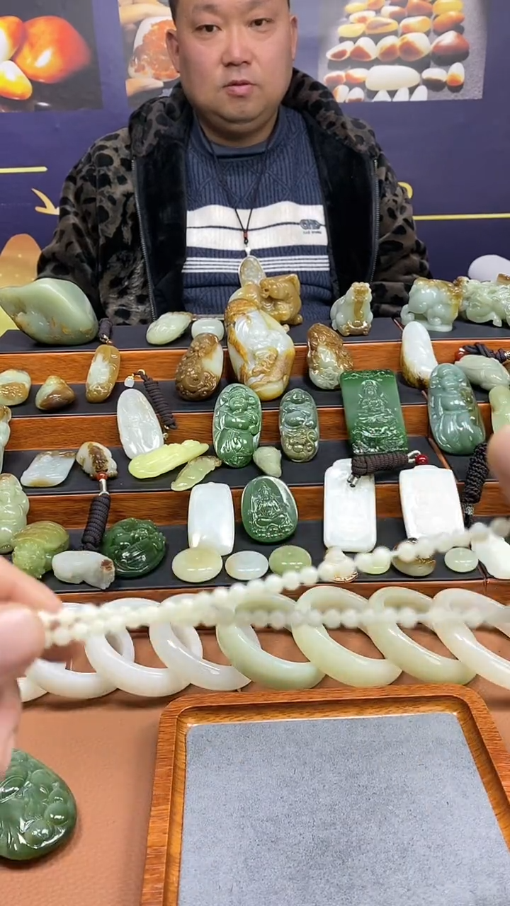 【闪购商品】和田玉手链未镶嵌精品和田玉手链